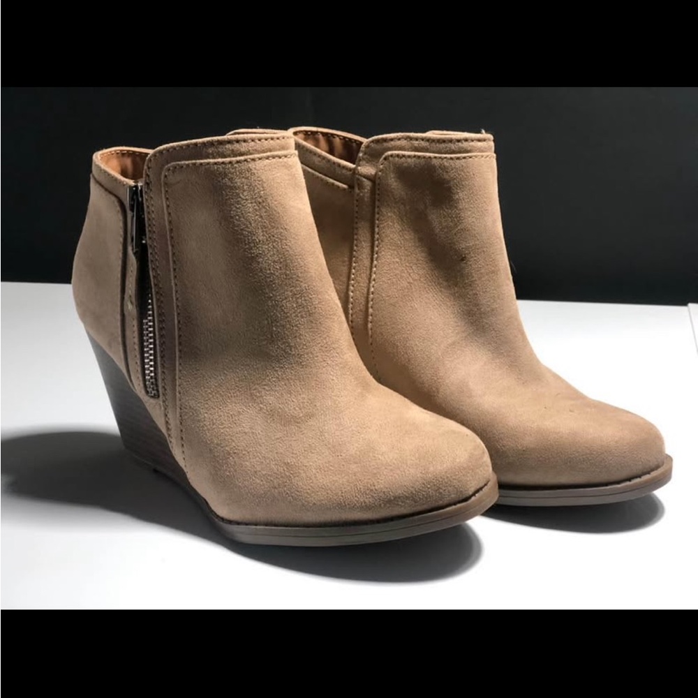 Women's Tan Ankle Boots